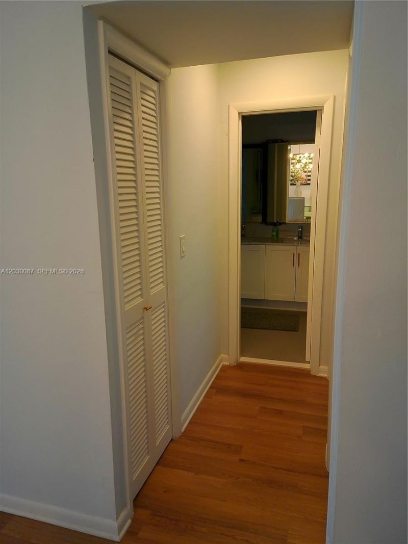 215 SE 3rd Ave, Unit 206A, Hallandale Beach, FL 33009 Photo