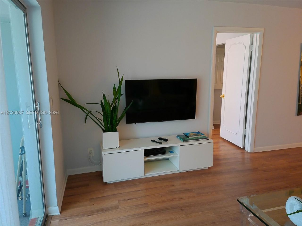 215 SE 3rd Ave, Unit 206A, Hallandale Beach, FL 33009 Photo