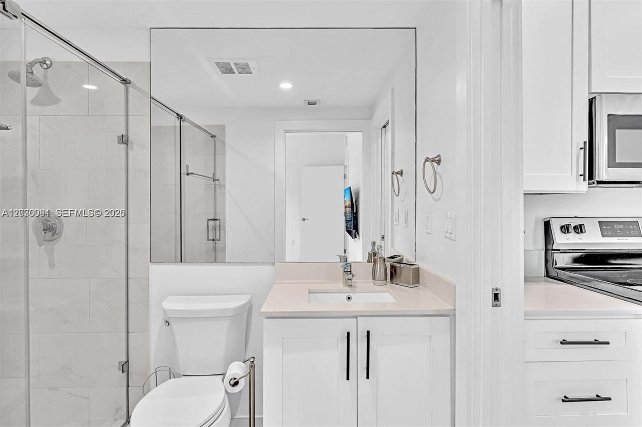 940 Michigan Ave , Unit 10, Miami Beach, FL 33139 Photo