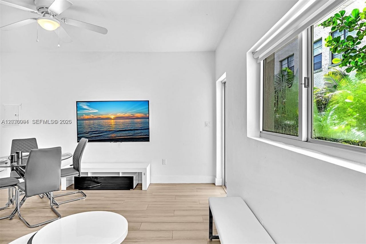 940 Michigan Ave , Unit 10, Miami Beach, FL 33139 Photo