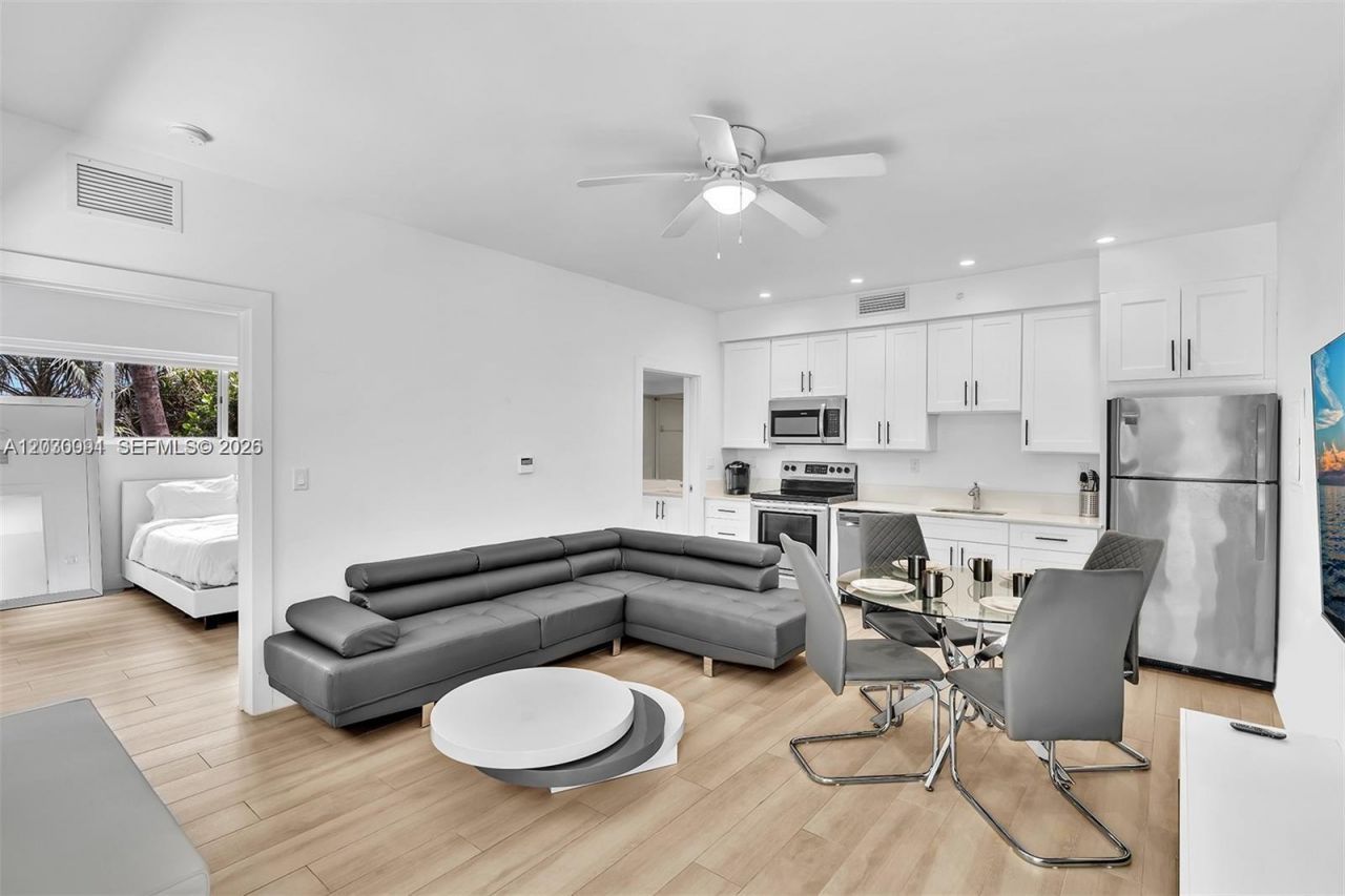 940 Michigan Ave , Unit 10, Miami Beach, FL 33139 Photo