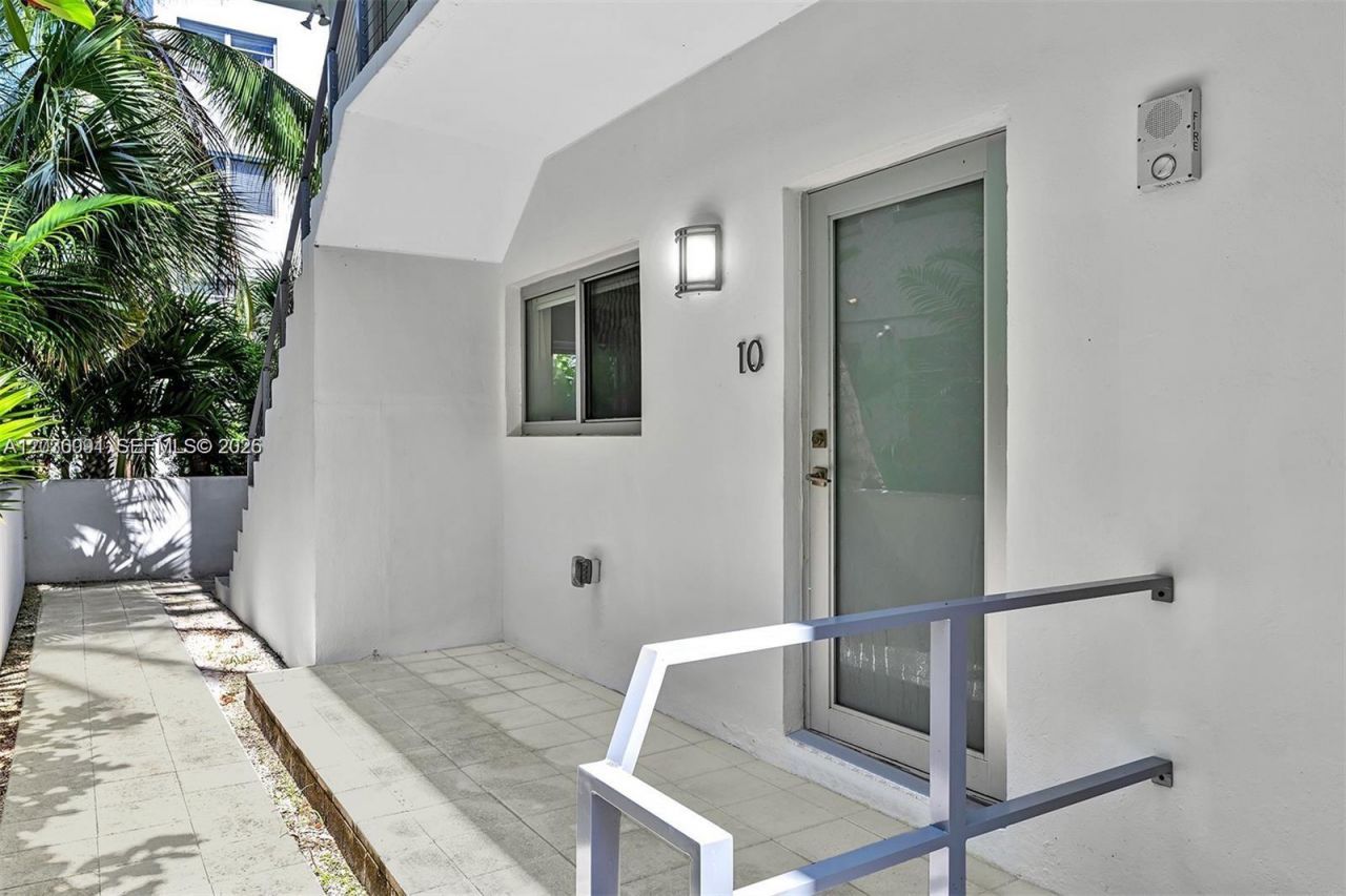 940 Michigan Ave , Unit 10, Miami Beach, FL 33139 Photo