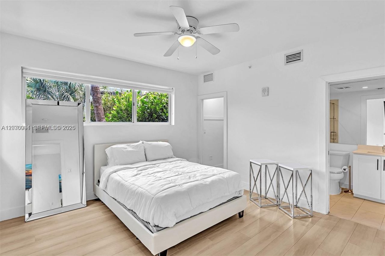 940 Michigan Ave , Unit 10, Miami Beach, FL 33139 Photo