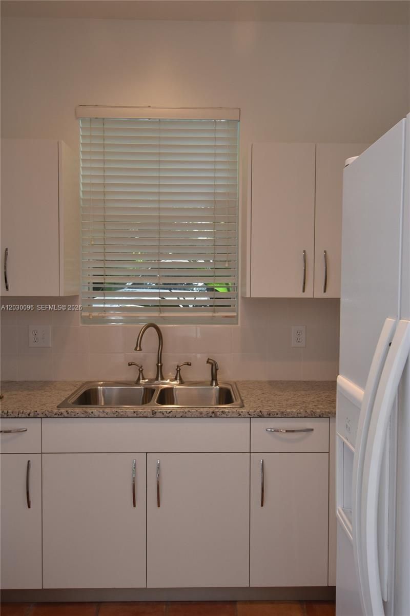3051 Center St , Unit 9, Miami, FL 33133 Photo
