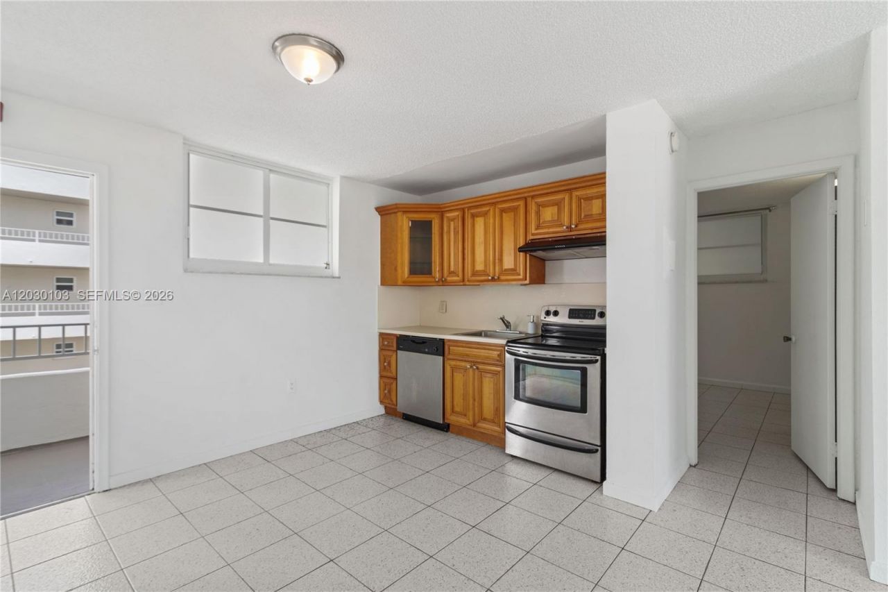 1750 James Ave , Unit 9C, Miami Beach, FL 33139 Photo