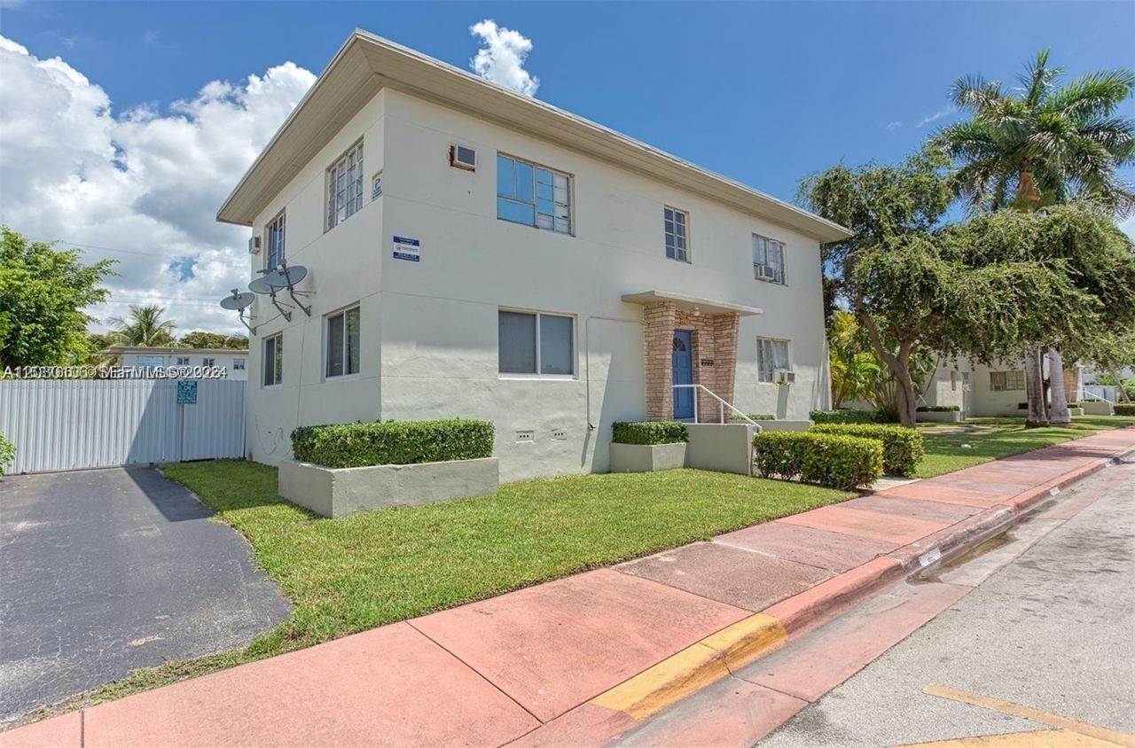 645 83rd St, Unit 50, Miami Beach, FL 33141 Photo