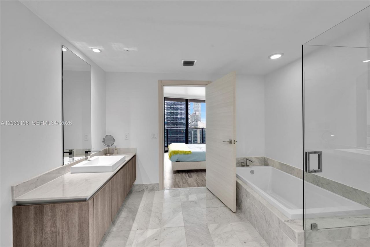 801 S Miami Ave , Unit 4602, Miami, FL 33130 Photo