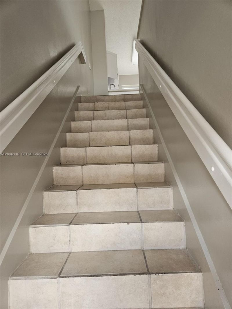 2527 W 76th St , Unit 208, Hialeah, FL 33016 Photo