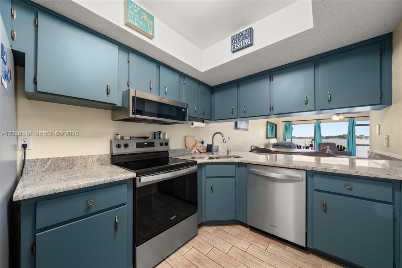 198 Blue Moon Ave, Unit 12, Lake Placid, FL 33852 Photo