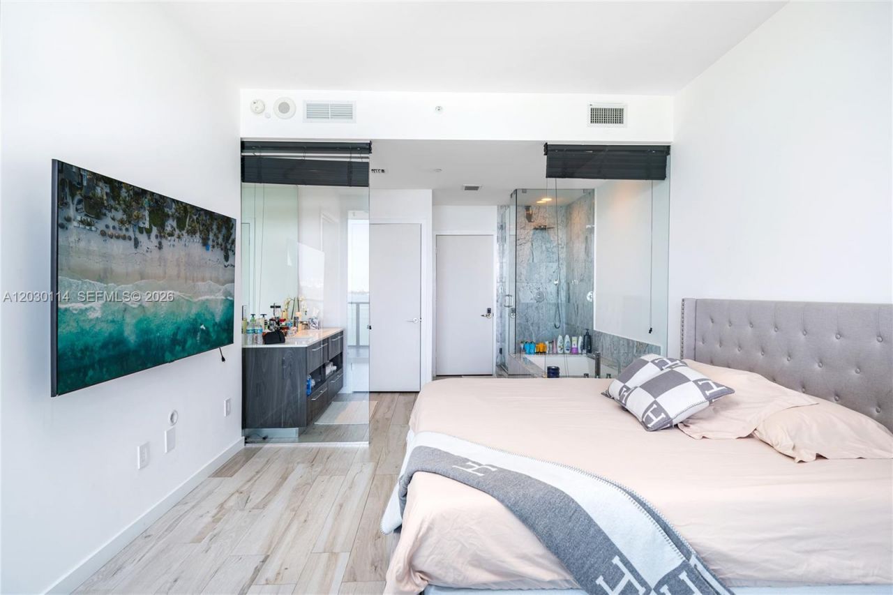 480 NE 31st St , Unit 1603, Miami, FL 33137 Photo