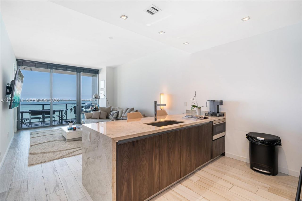 480 NE 31st St , Unit 1603, Miami, FL 33137 Photo