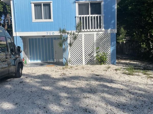 710 Barcelona Rd , Unit Bottom, Key Largo, FL 33037