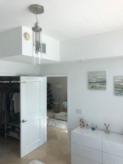 1945 S Ocean Dr , Unit 602, Hallandale Beach, FL 33009 Photo