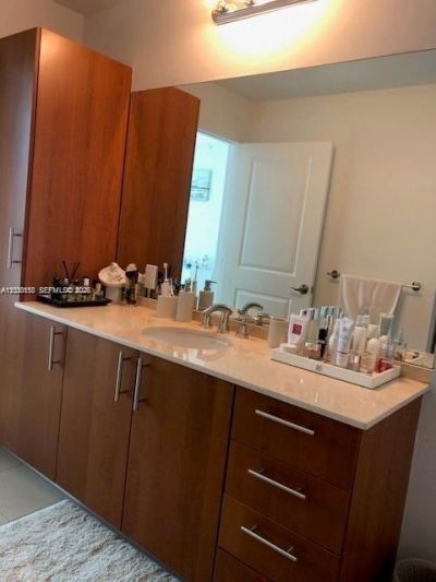 1945 S Ocean Dr , Unit 602, Hallandale Beach, FL 33009 Photo