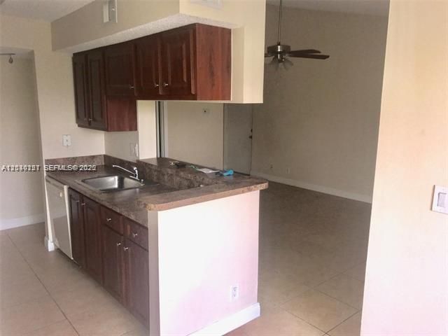 5686 Rock Island Rd , Unit 134, Tamarac, FL 33319 Photo