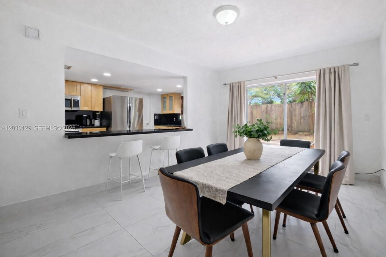 5239 SW 153rd Ave , Miami, FL 33185 Photo