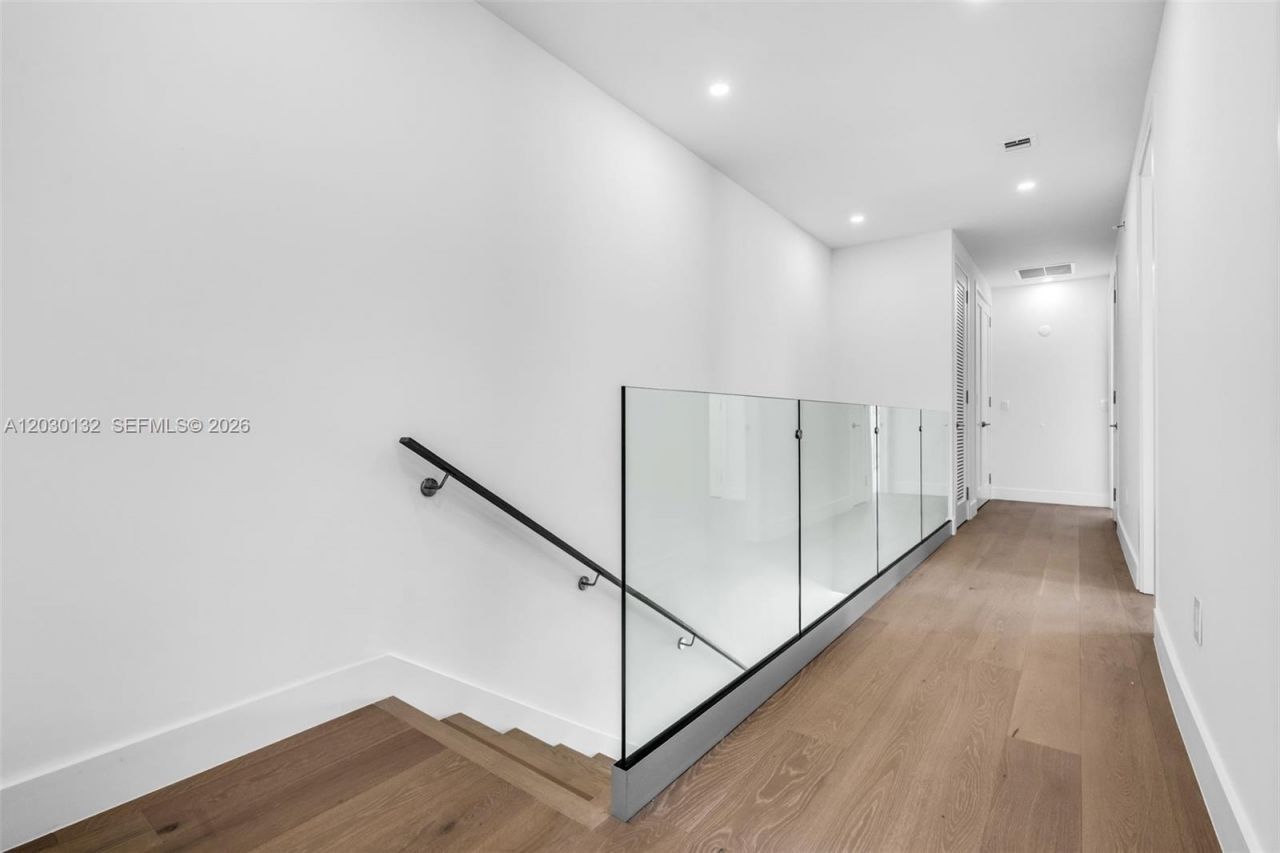 2841 SW 38th Ct Unit B, Miami, FL 33134 Photo