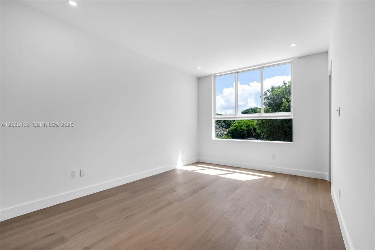 2841 SW 38th Ct Unit B, Miami, FL 33134 Photo