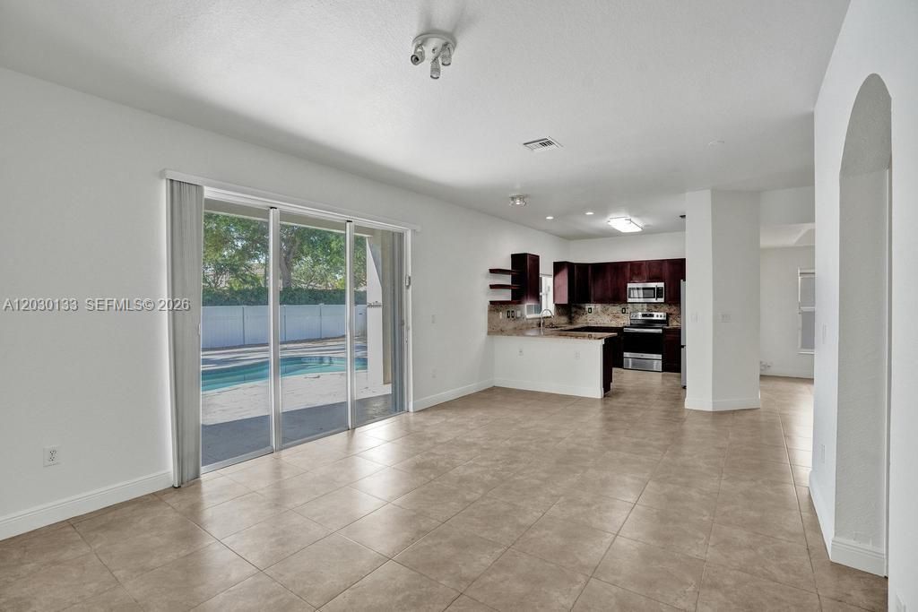 17026 NW 19th St , Pembroke Pines, FL 33028 Photo