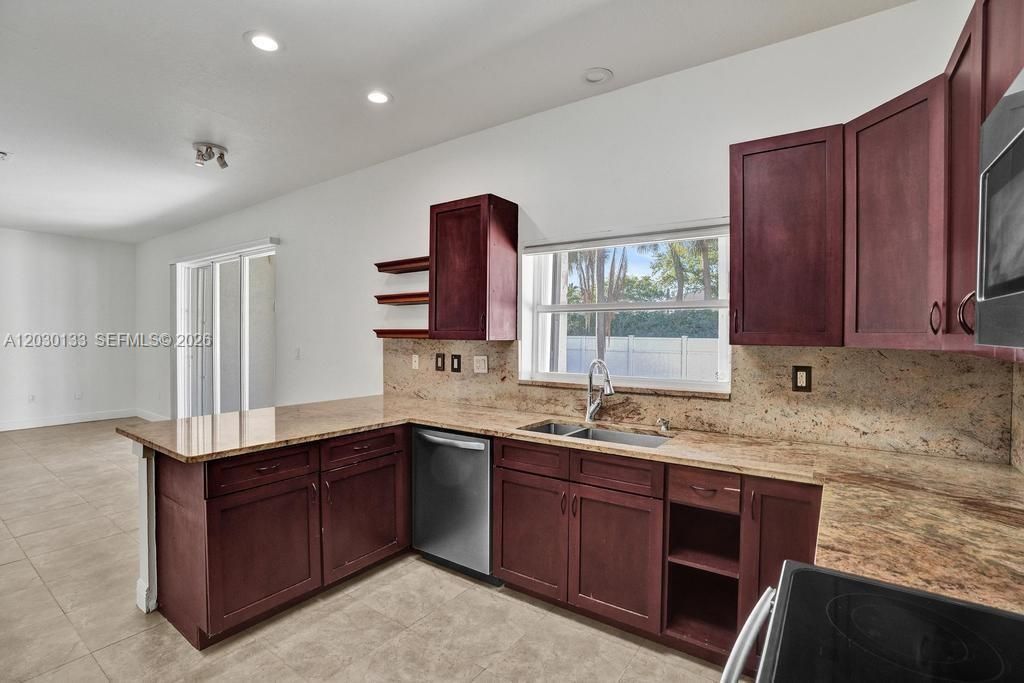 17026 NW 19th St , Pembroke Pines, FL 33028 Photo