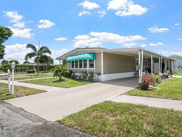 202 NW 52nd Ct , Deerfield Beach, FL 33064