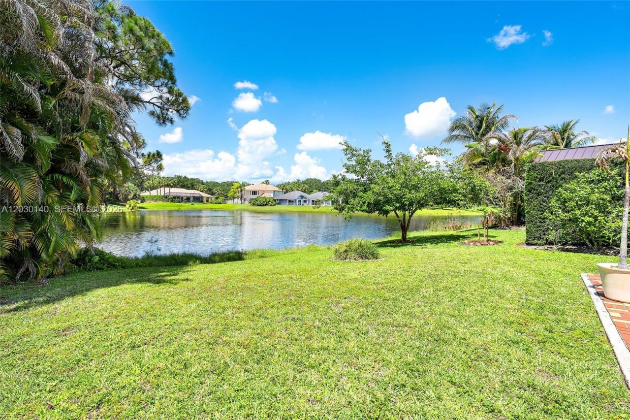 10290 SE Banyan Way , Jupiter, FL 33469 Photo