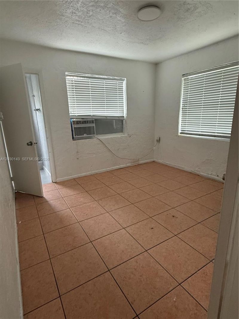 102 NW 1st Ave , Unit 102, Hallandale Beach, FL 33009 Photo