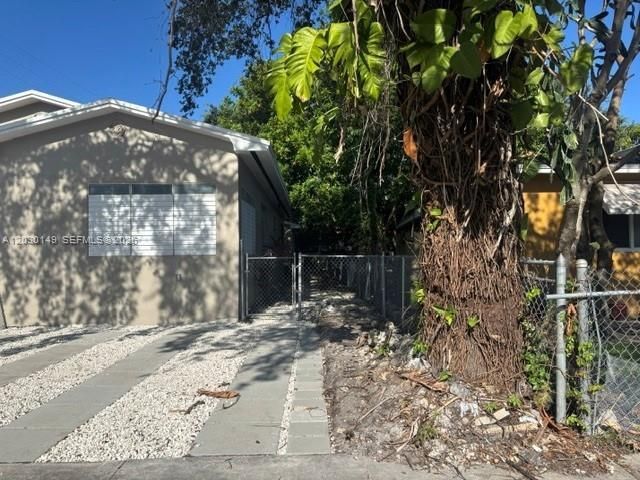 6875 NW 4th Ave, Miami, FL 33150 Photo