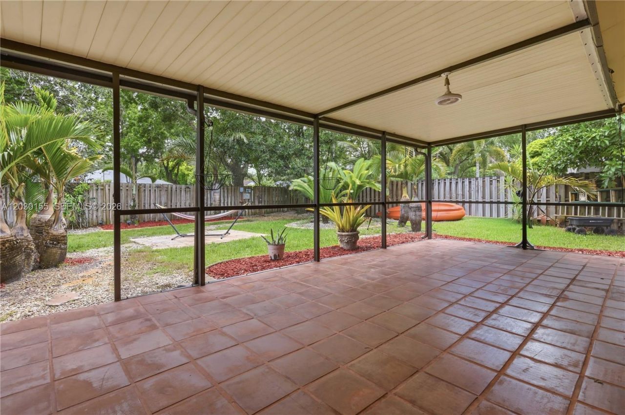 12106 Lymestone Way, Cooper City, FL 33026 Photo