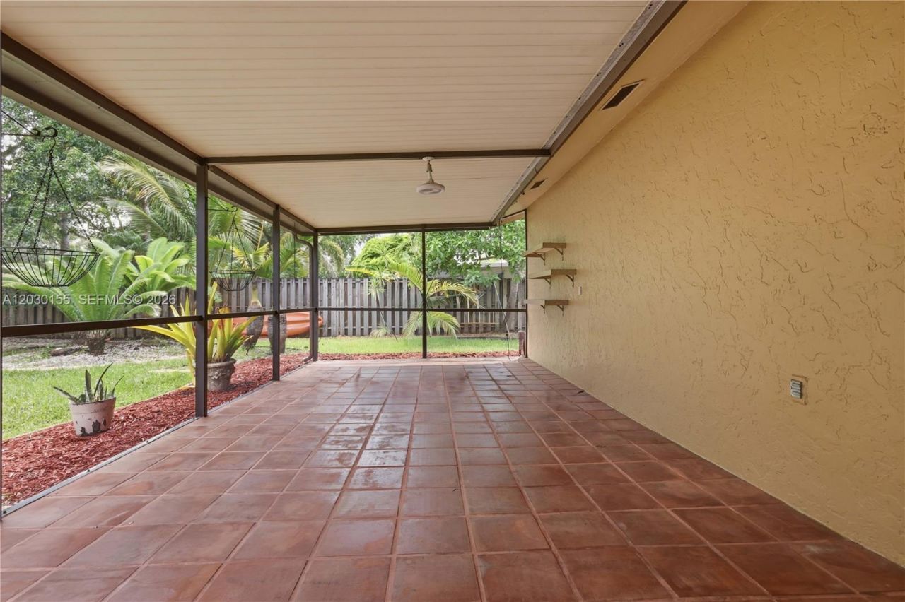 12106 Lymestone Way, Cooper City, FL 33026 Photo