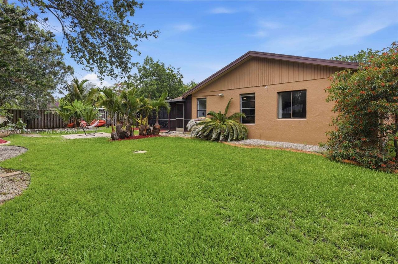 12106 Lymestone Way, Cooper City, FL 33026 Photo