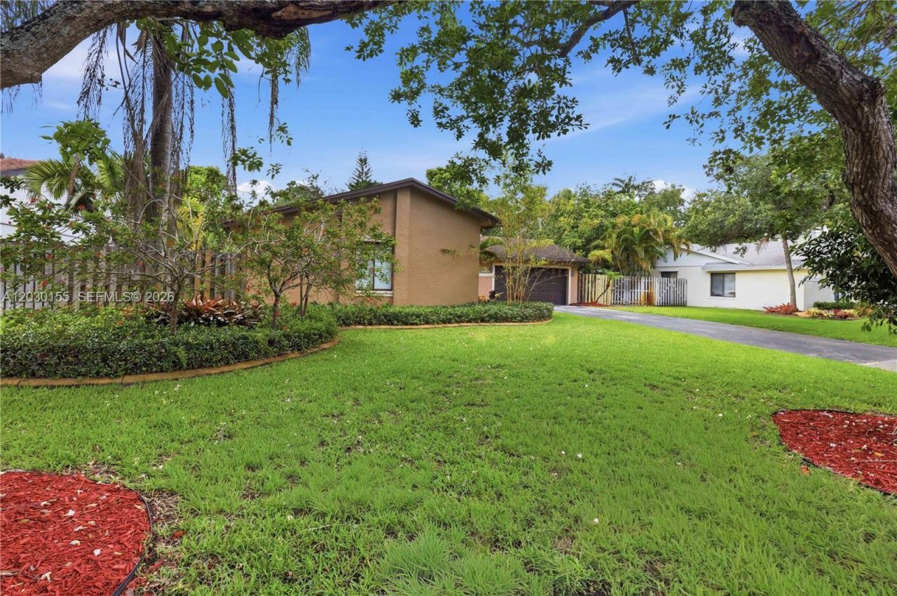 12106 Lymestone Way, Cooper City, FL 33026 Photo