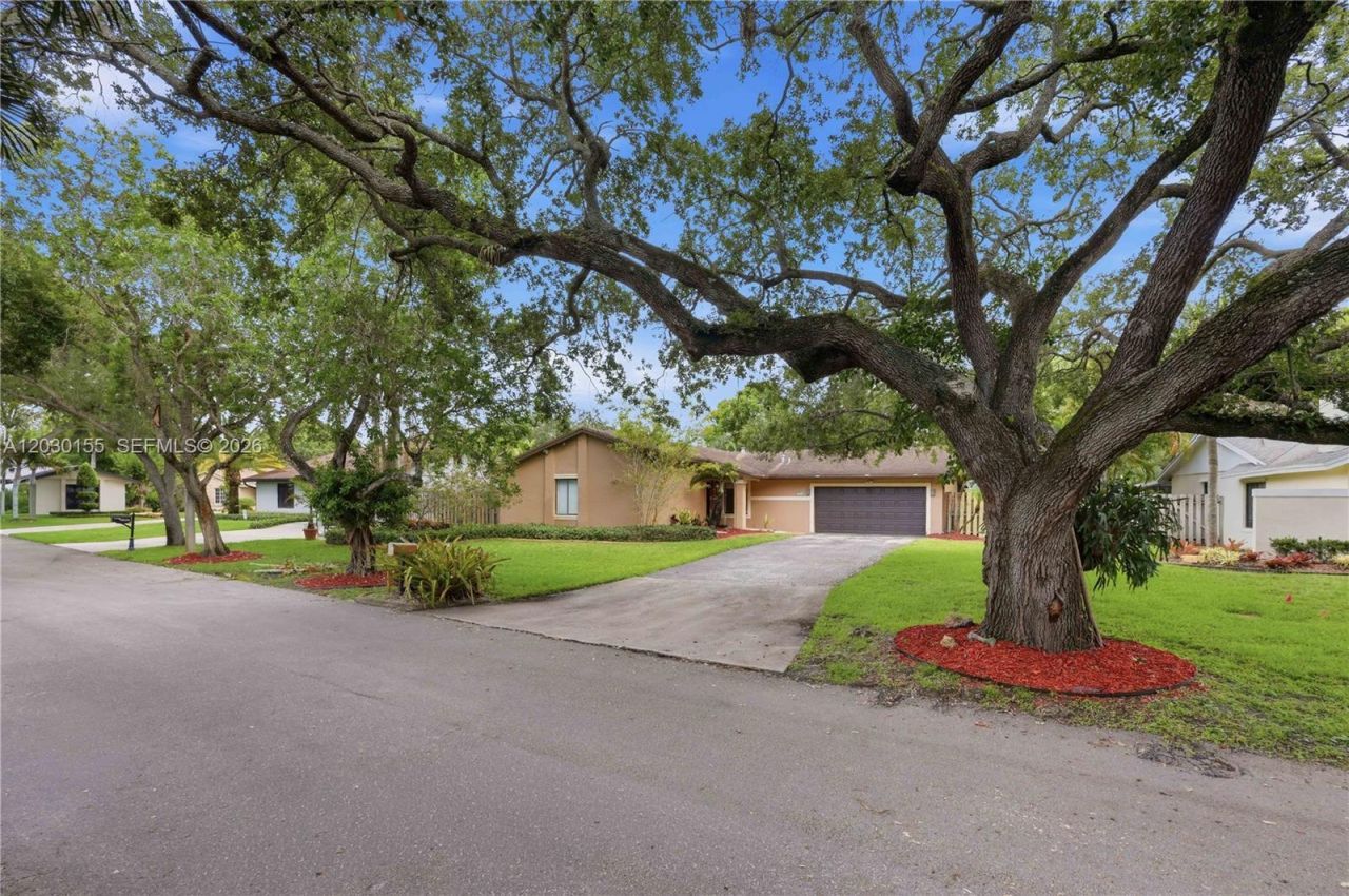 12106 Lymestone Way, Cooper City, FL 33026 Photo
