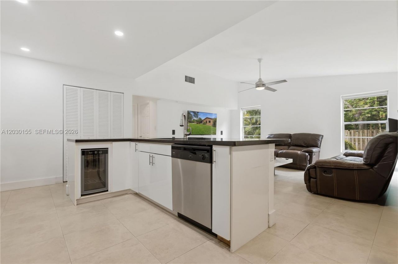 12106 Lymestone Way, Cooper City, FL 33026 Photo