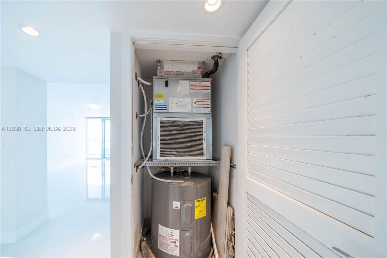 1133 102nd St, Unit 702, Bay Harbor Islands, FL 33154 Photo