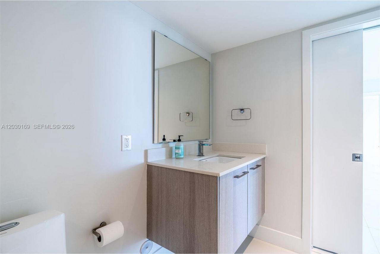 1133 102nd St, Unit 702, Bay Harbor Islands, FL 33154 Photo