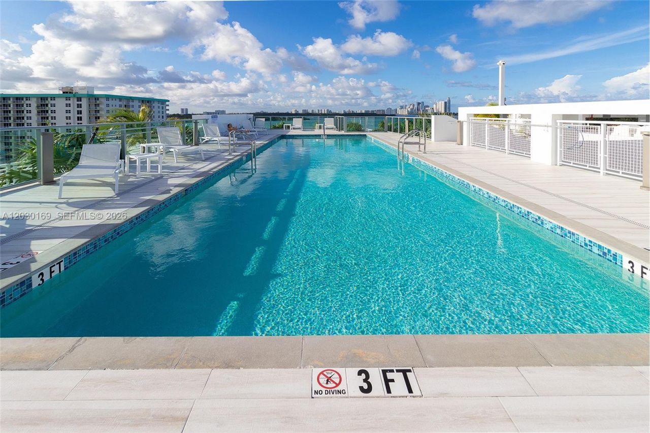 1133 102nd St, Unit 702, Bay Harbor Islands, FL 33154 Photo