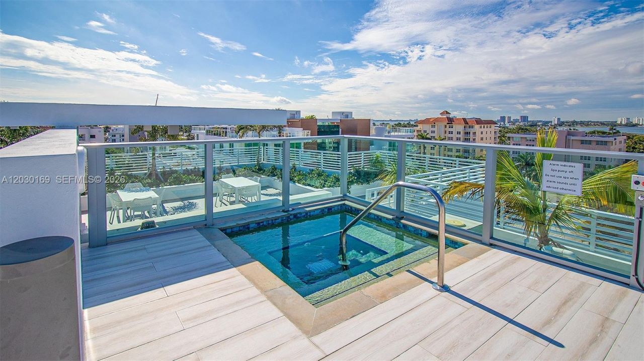 1133 102nd St, Unit 702, Bay Harbor Islands, FL 33154 Photo