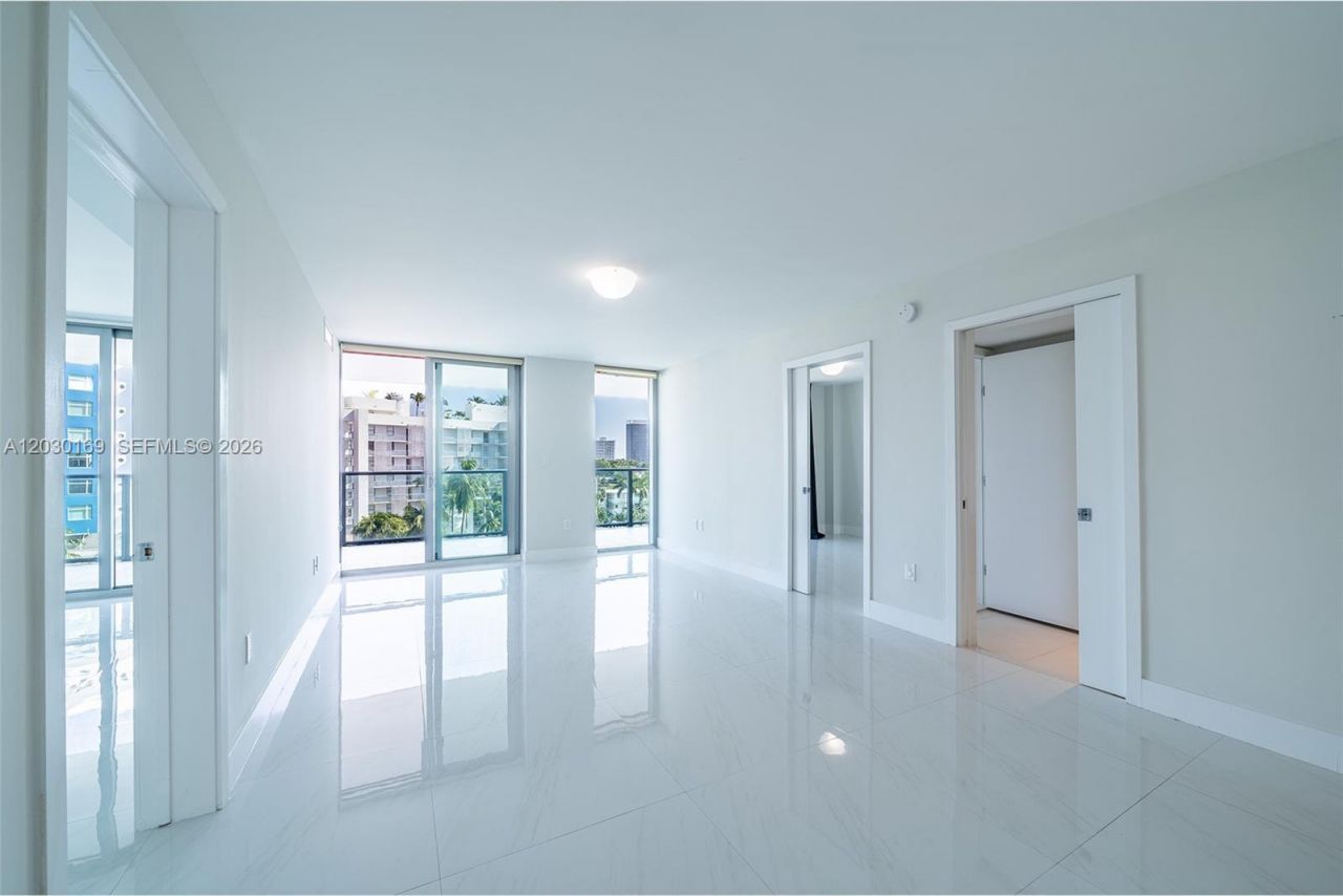 1133 102nd St, Unit 702, Bay Harbor Islands, FL 33154 Photo