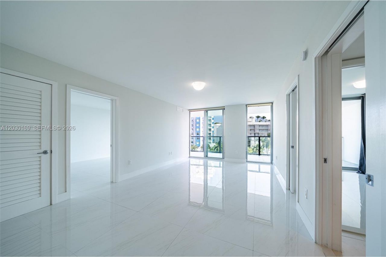 1133 102nd St, Unit 702, Bay Harbor Islands, FL 33154 Photo