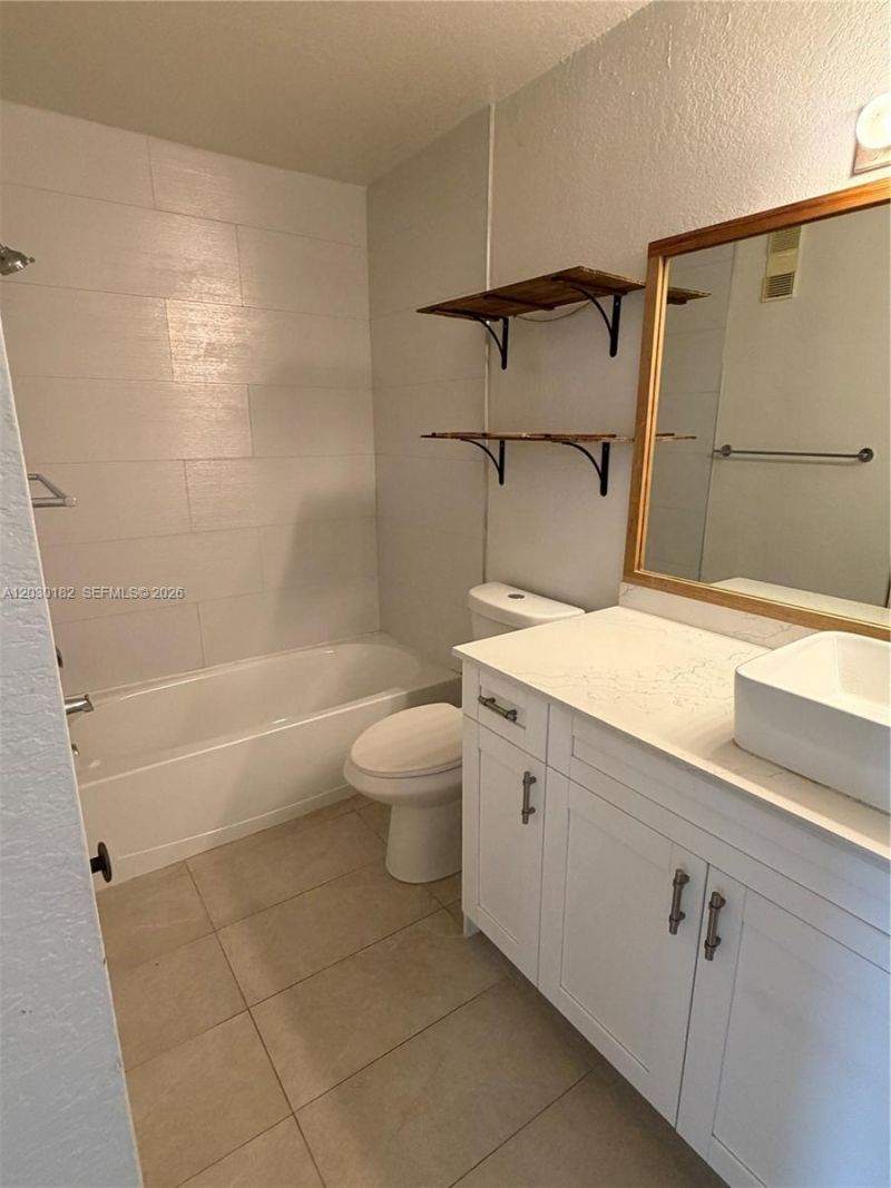 3330 N Pinewalk Dr N, Unit 1623, Margate, FL 33063 Photo