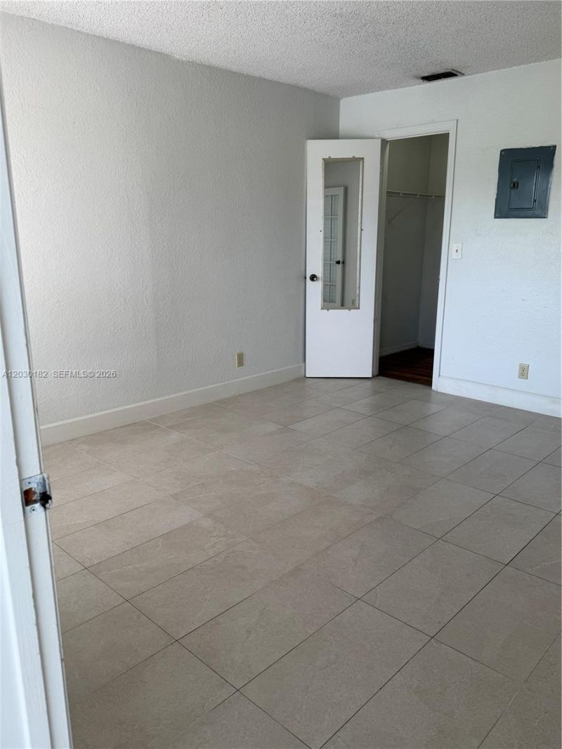 3330 N Pinewalk Dr N, Unit 1623, Margate, FL 33063 Photo