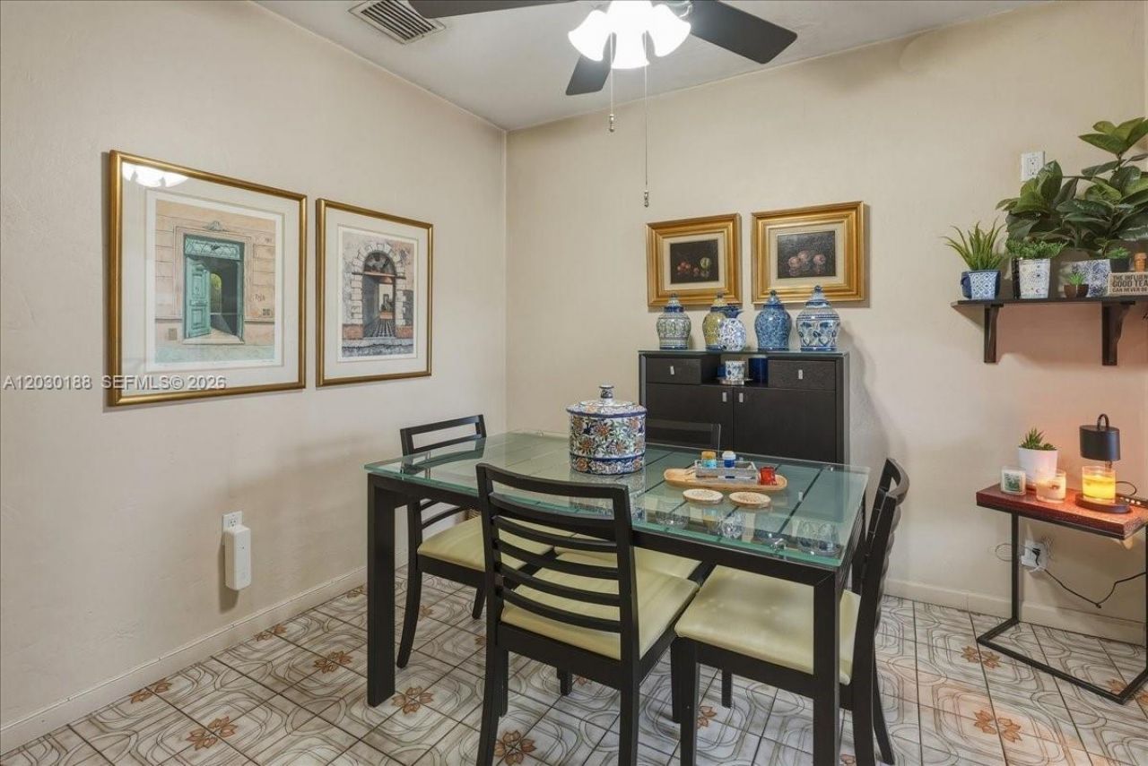 4263 NW 5th St, Miami, FL 33126 Photo