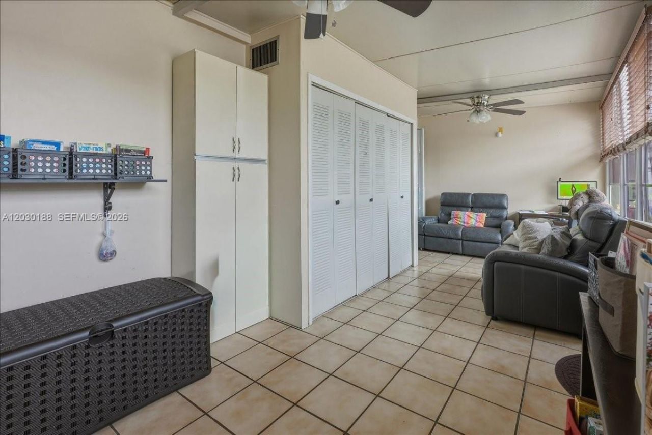 4263 NW 5th St, Miami, FL 33126 Photo