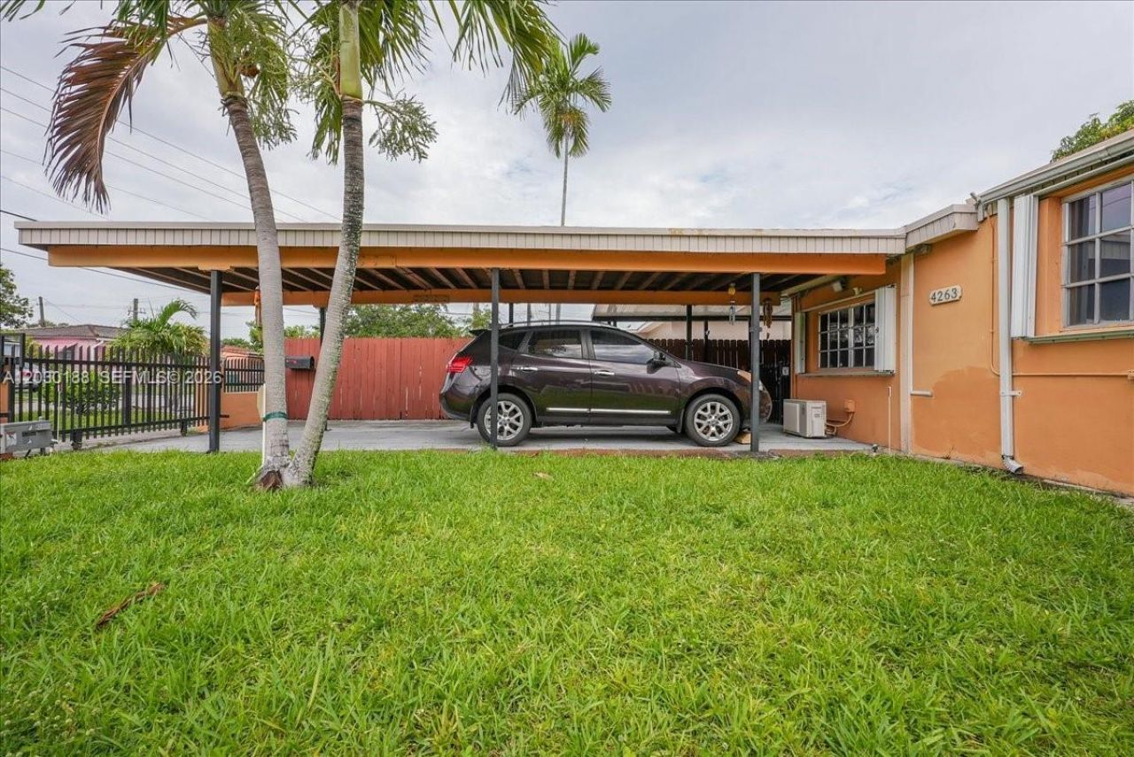 4263 NW 5th St, Miami, FL 33126 Photo