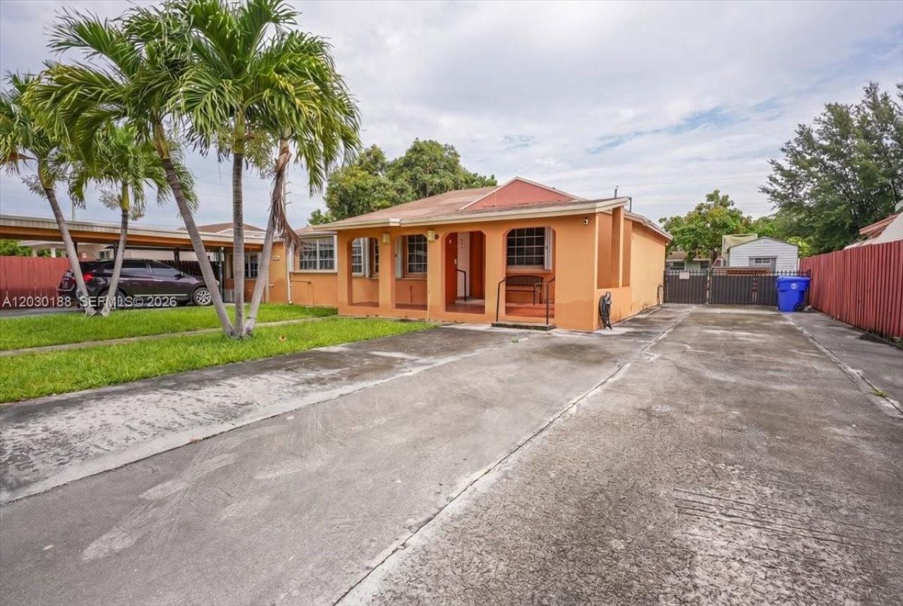 4263 NW 5th St, Miami, FL 33126 Photo