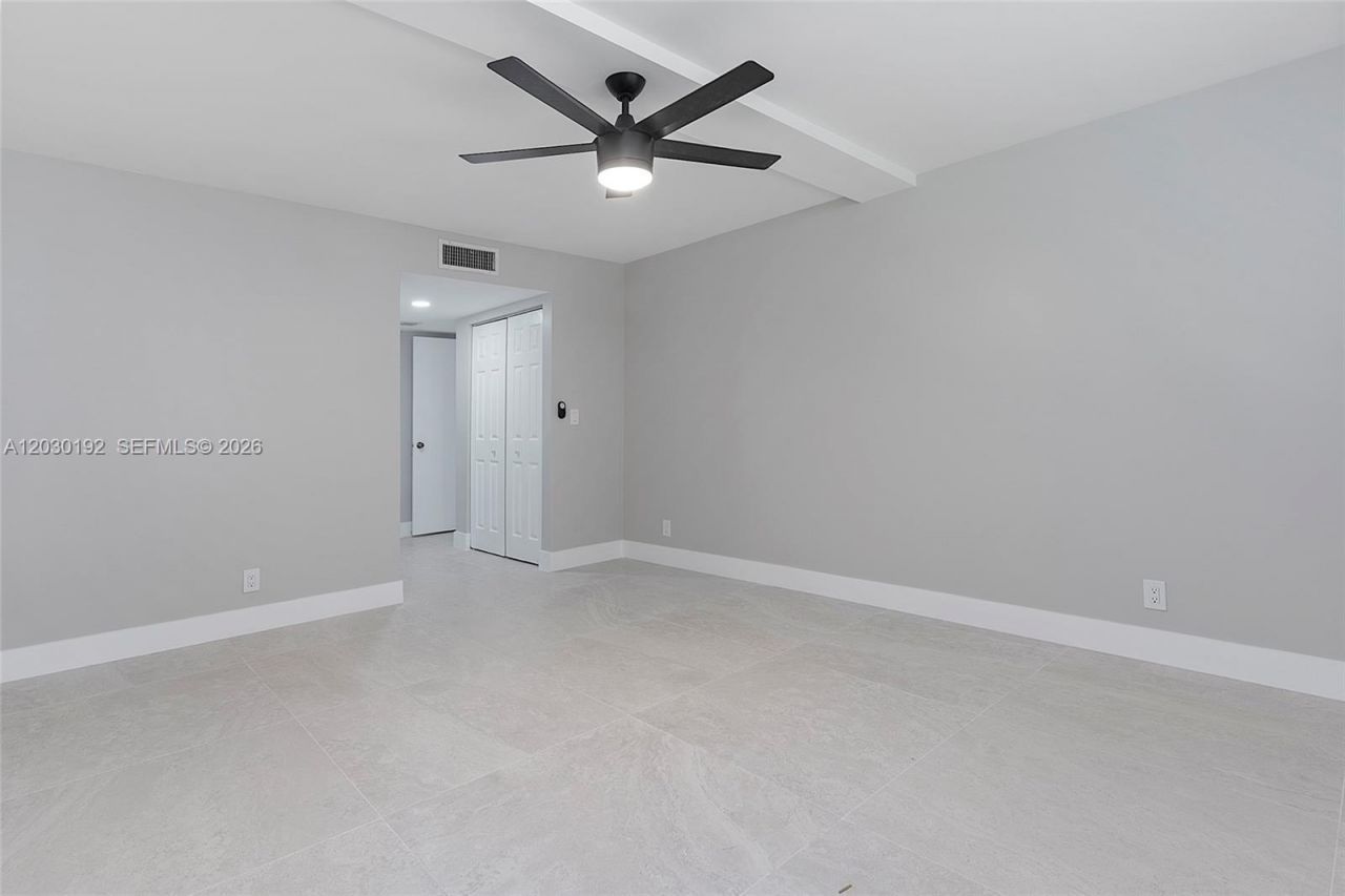193 Lakeview Dr , Unit 103, Weston, FL 33326 Photo