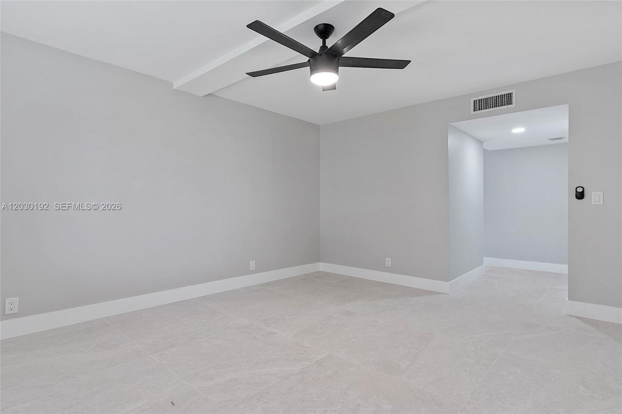 193 Lakeview Dr , Unit 103, Weston, FL 33326 Photo