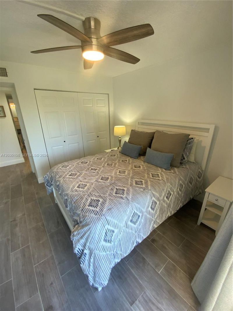 6444 Collins Ave , Unit A6, Miami Beach, FL 33141 Photo
