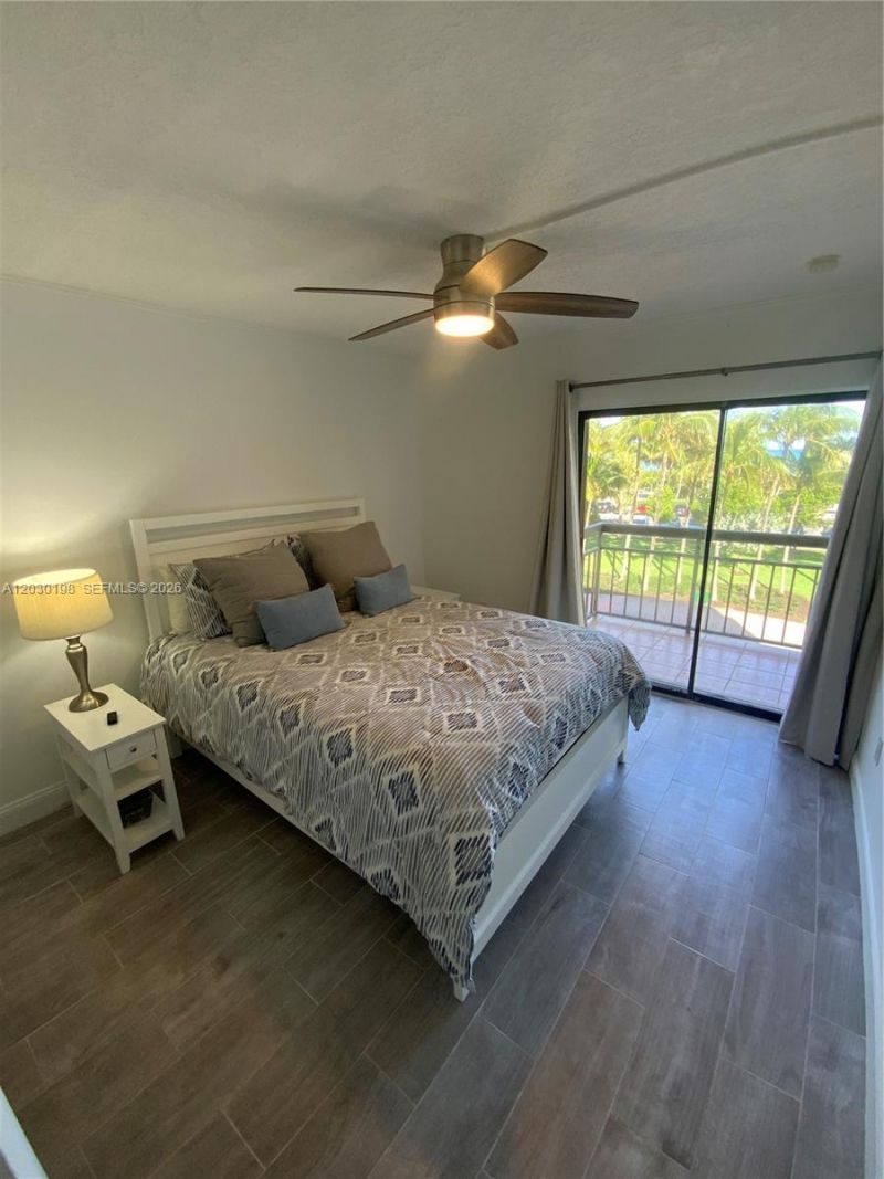 6444 Collins Ave , Unit A6, Miami Beach, FL 33141 Photo